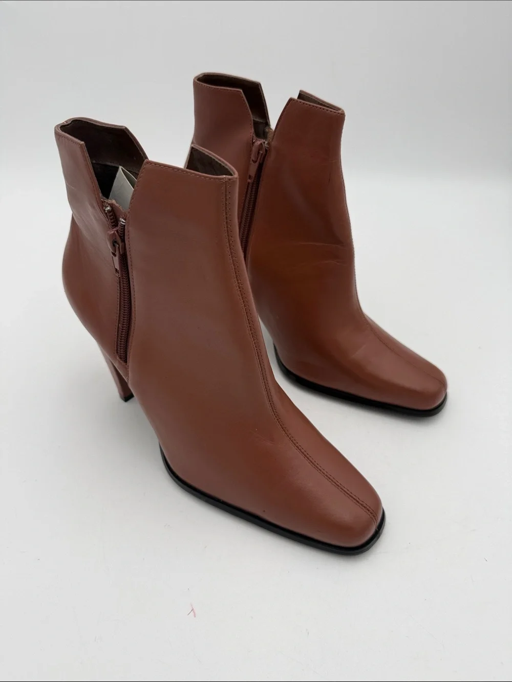 Newport News Stylish Women's Ankle Boots in Brown women’s 8.5W festival event